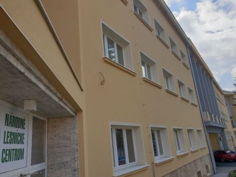 Zrekonštruovaná budova NLC na Sokolskej ulici vo Zvolene 