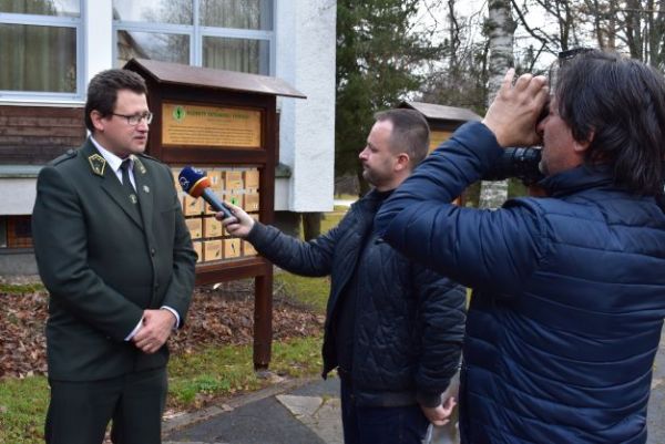 Ing. Ján Marhefka počas individuálneho rozhovoru pre komerčnú televíziu