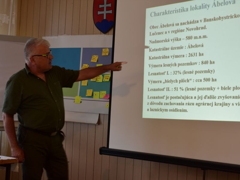 TÝŽDŇOVKA: Aký je rozdiel medzi modrou a zelenou vodou a prečo je dôležité systémové zadržiavanie dažďovej vody v krajine. V Ábelovej sa do neho zapájajú aj lesomajitelia a lesníci