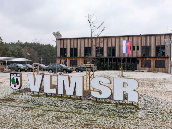 Nová budova štátneho podniku Vojenské lesy a majetky SR 