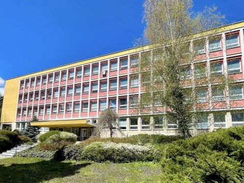 Budova Národného lesníckehi centra na Masarykovej ulici vo Zvolene 