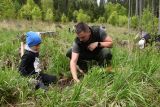 Momentka z akcie Mili&oacute;n stromov pre Slovensko