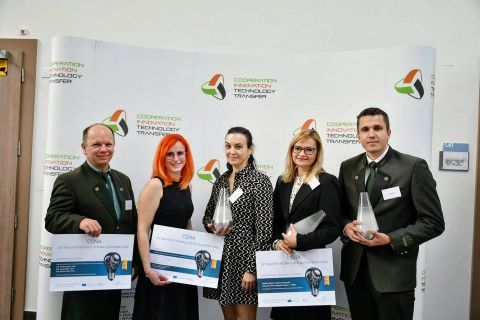 Foto z ocenenia vedcov z Lesníckej ochranárskej služby NLC - LVÚ