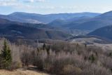 Pohľad na rozsiahle komplexy lesov na Gemeri z Dob&scaron;insk&eacute;ho  kopca