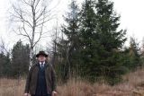 Ing. J&aacute;n Marhefka na obnovej kalamitnej ploche s pestr&yacute;m drevinov&yacute;m zložen&iacute;m 