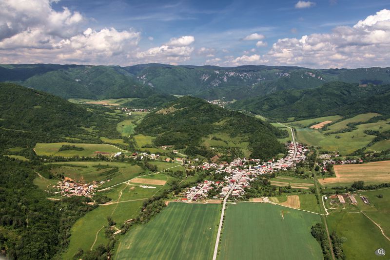 Vidiecka krajina na Gemeri 