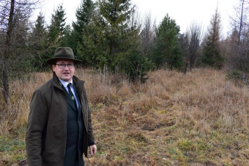 Ing. Ján Marhefka ešte ako riaditeľ Štátnych lesov TANAP-u na obnovených kalamitných plochách 