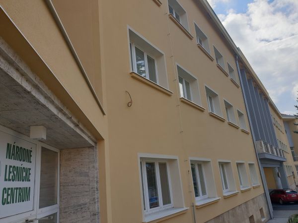 N&aacute;rodn&eacute; lesn&iacute;cke centrum 