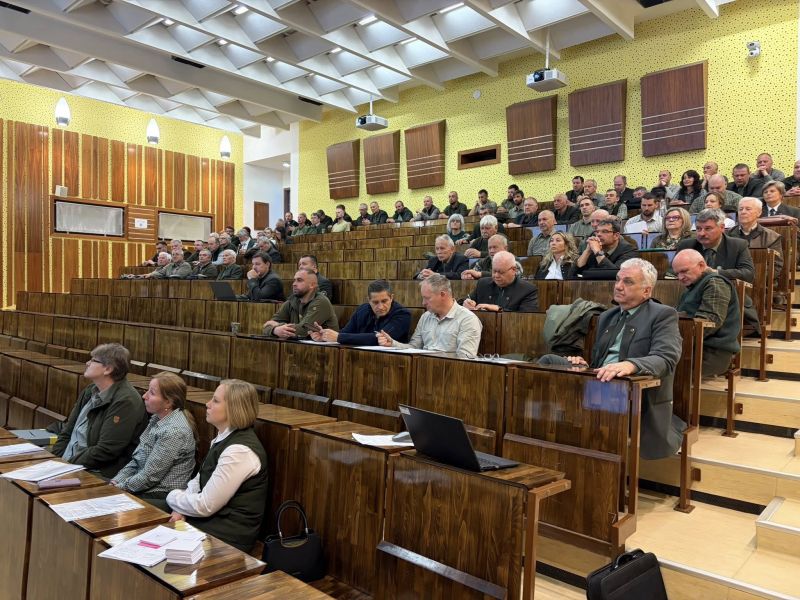 &Uacute;častn&iacute;ci dne&scaron;n&eacute;ho Valn&eacute;ho zhromaždenia OLsK Bansk&aacute; Bystrica