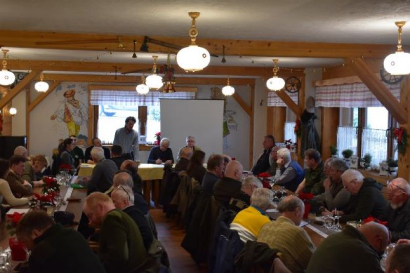 Pohľad na účastníkov včerajšieho stretnutia v Demänovskej doline 