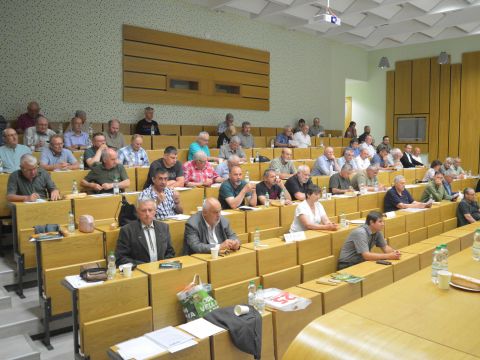 Účastníci valného zhromaždenia