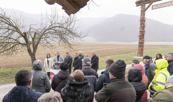 Záber zo včerajšej tlačovej konferencie na Muráni 