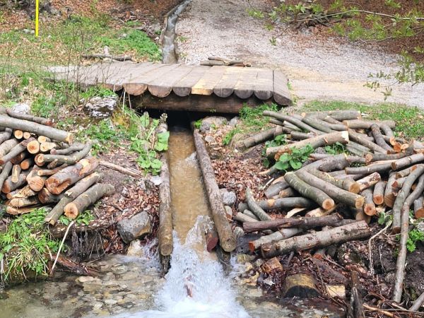 Vodný žľab Rakytovo 