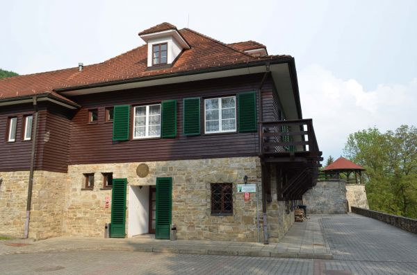 Poľovnícky zámoček Antonstál 