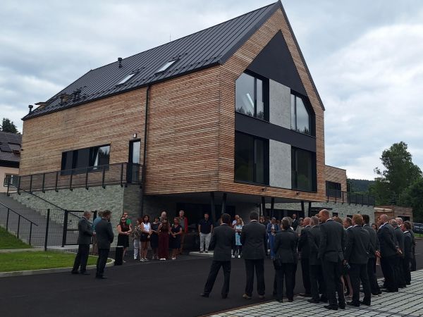 Slávnostné otvorenie novej budovy Lesnej správy Kraslice 