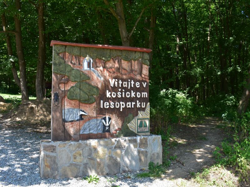Pútač pri vstupe do košického lesoparku 