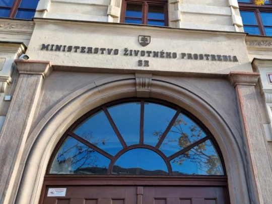 Minister životného prostredia avizuje trestné oznámenie na aktivistov: To nie je sloboda prejavu, ale arogancia a bezohľadnosť voči ľuďom, ktorí si plnia svoje povinnosti