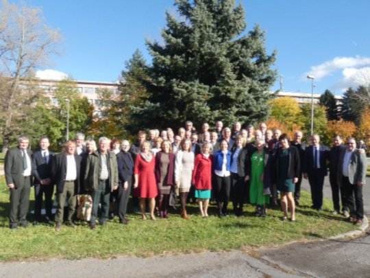 Poznámka: Stretnutie po štyridsiatich rokoch a inšpirácia pre mladšie ročníky absolventov lesníckej fakulty