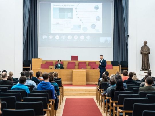 Nový, 45. dekan Lesníckej a drevárskej fakulty Mendelovej univerzity v Brne: Vladimír Gryc pôsobil od roku 2019 ako vedúci Ústavu náuky o dreve a drevárskych technológií