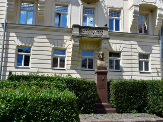 Lesníci si v Banskej Bystrici pripomenuli 252. výročie narodenia Jozefa Dekréta Matejovie: Starostlivosť o jeho odkaz je spoločnou úlohou štátneho aj neštátneho lesníckeho sektora
