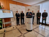 Šéf LESY SR š. p. Tibor Kőszeghy odstúpil: Stihol ešte s ministrom Samuelom Vlčanom predstaviť novú aplikáciu Otvorené drevo
