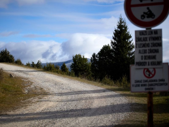 Začala rekonštrukcia cesty na Kráľovu hoľu: Stane sa najvyššie položenou cyklotrasou, dostupnou aj pre cestných cyklistov v strednej Európe